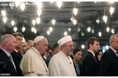 Pope Francis visits the Blue Mosque and Hagia Sophia