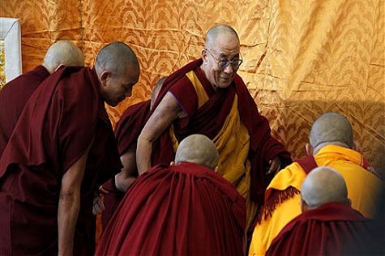 Dalai Lama lashes Burma, Sri Lanka Buddhist violence
