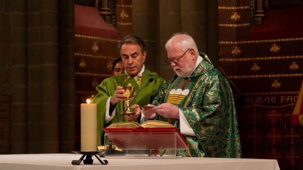 Archbishop Gallagher: Migrant children must be welcomed, not merely assisted