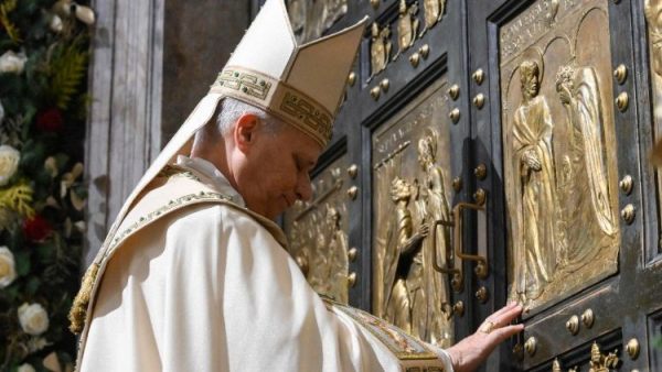 Pope Leo XIV closes the Holy Door, concluding Jubilee Year of Hope on the Lord