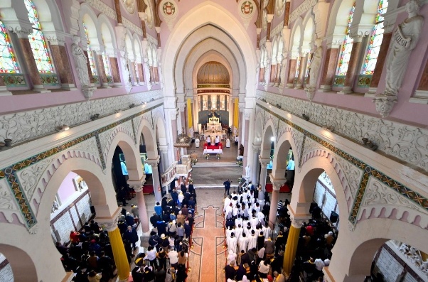 A joyous gathering of faith in the Basilica of Saint Augustine