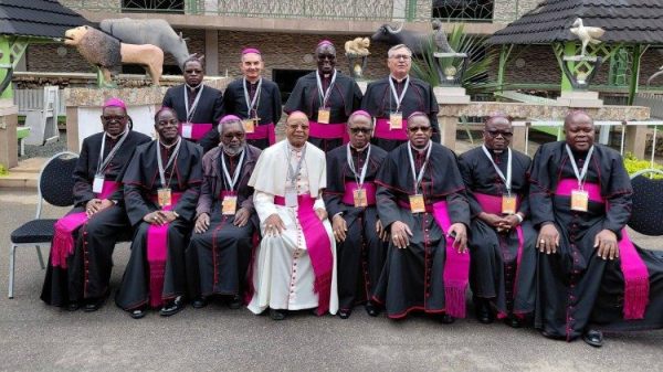 Bishops of Mozambique gather for plenary assembly in Maputo as Cardinal Parolin visits