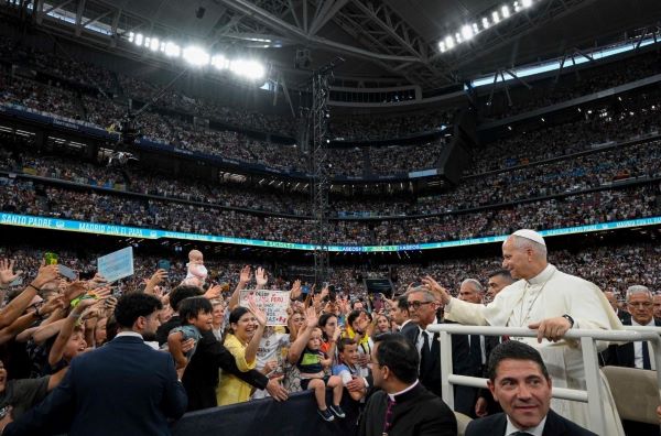 Pope: Bear witness to the joy of the Gospel in unity and diversity
