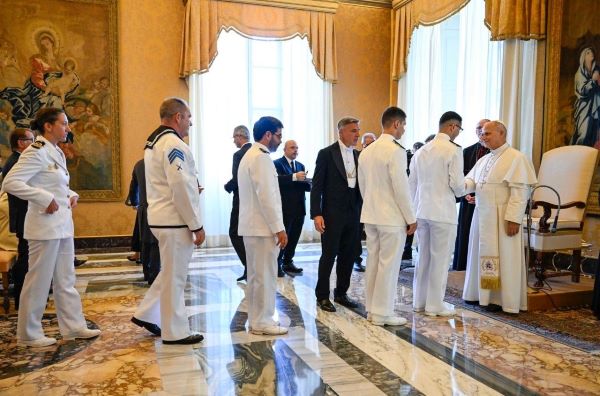 Pope to Portuguese military: Be strong in the Lord and protect citizens