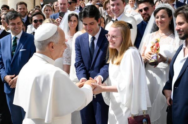 Pope Leo XIV: Marital love is tireless and faithful ‘Yes’ for a lifetime