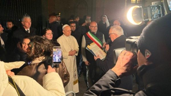 Pope appeals to Trump and world leaders: Find solutions to end war