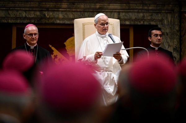 Pope: Emphasis on individual freedom makes us less free to be ourselves