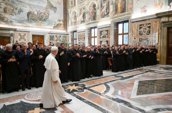 Pope Leo to seminarians: Learn to remain with Jesus