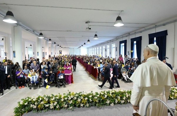 Pope in Pompeii: Trust always in Jesus, our friend who never rejects us
