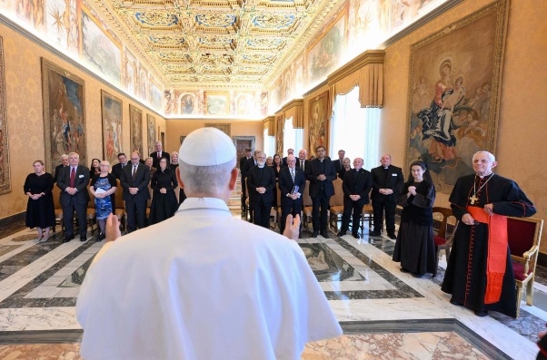 Pope to Vatican Observatory: Church embraces science to find God in Creation