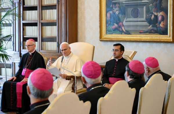 Pope: Amid conflict, Church must bear witness to service and hope