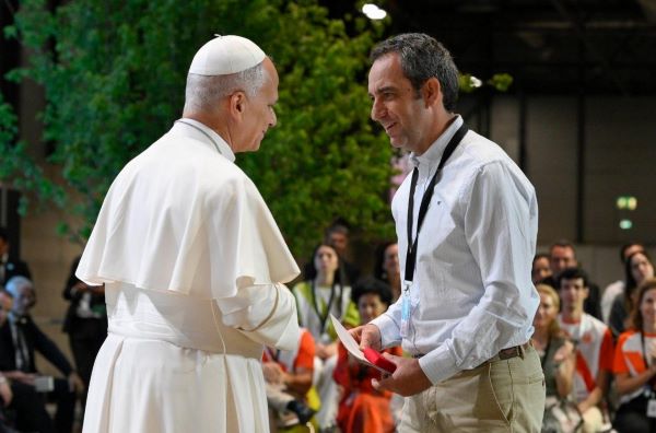 Pope in Spain: Christians must offer world ‘leaven of selflessness’