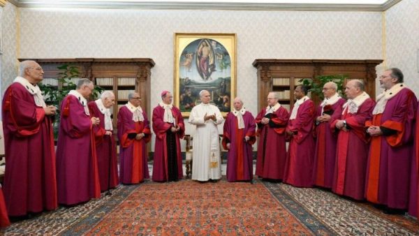Pope to Roman Rota: Justice and charity find harmony in mystery of God