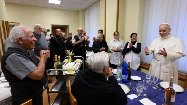 Pope holds surprise lunch with Peruvian bishops