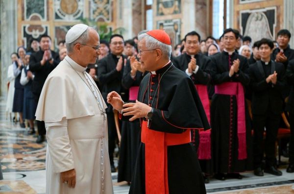 Pope urges Korean priests and religious to ‘bear witness to reconciliation