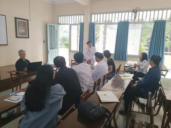 Course on Catholicism and Caodaism Launched at Saigon Pastoral Institute