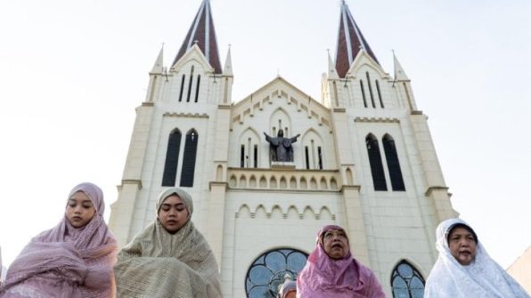 Indonesian Bishops urge firm action to protect religious freedom