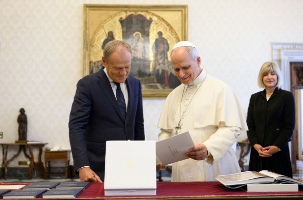 Pope Leo receives Polish Prime Minister Donald Tusk