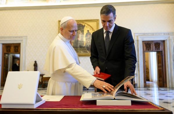 Pope Leo XIV receives Prime Minister of Spain in the Vatican