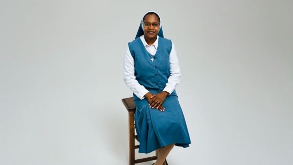 Kenyan religious sister in Barcelona prays for renewal through papal visit