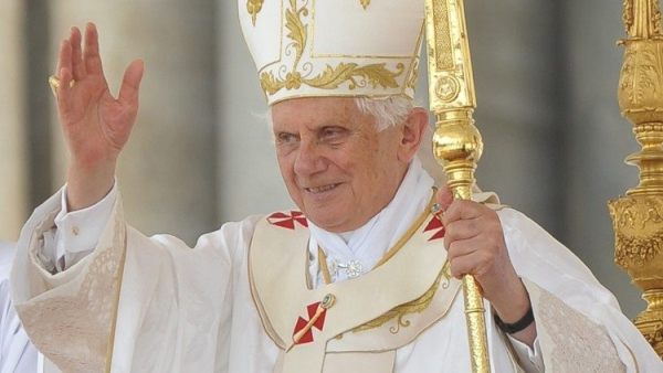 Ratzinger and the Church that welcomes people while leaving them free