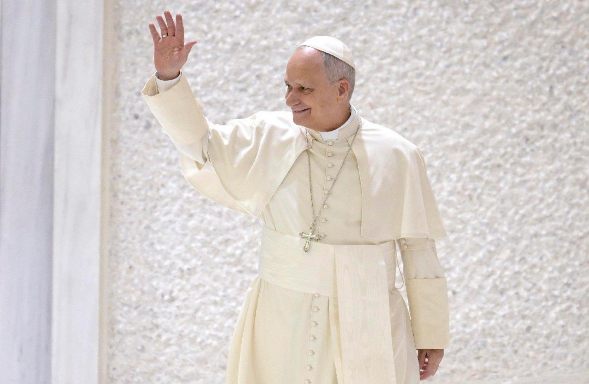 Pope at Audience: Read Word of God in historical context to avoid fundamentalism