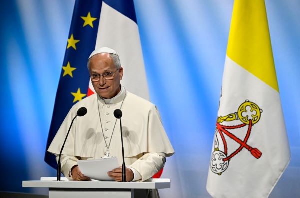 Pope: Europe must embrace its roots to build peace and unity