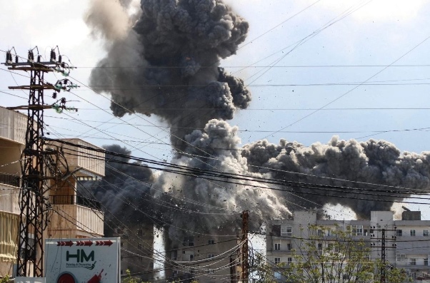 Pope Leo welcomes Middle East ceasefire and urges dialogue